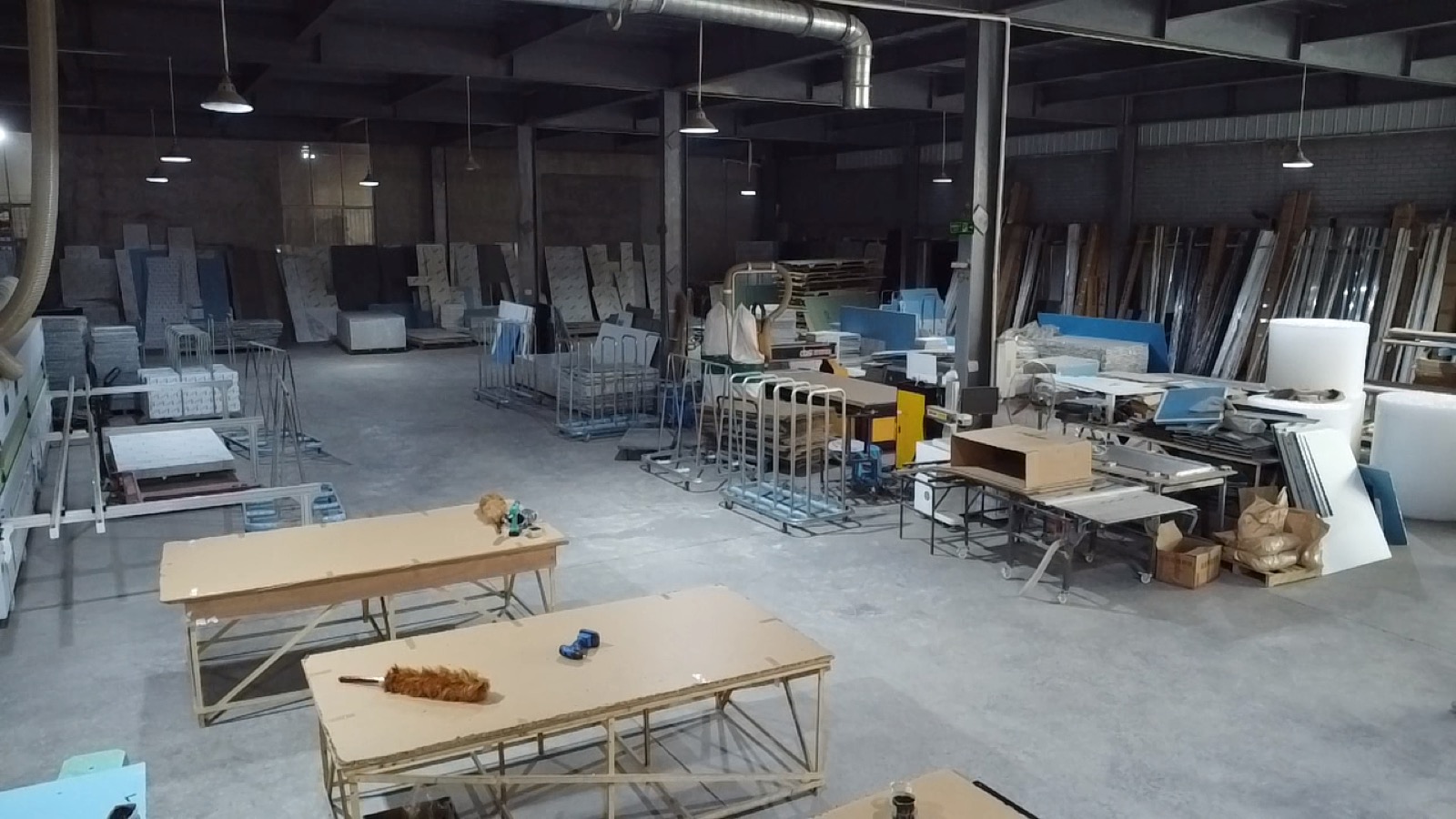 途邦工厂车间广角